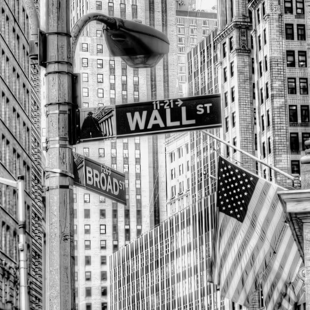 Cover - Pourquoi TotalEnergies pourrait quitter la Bourse de Paris pour Wall Street ?